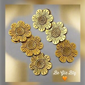 🔥🔥 BINKER + ELIZA Authentic Daisy 24K Gold Plated Triple Drop Earrings NWT